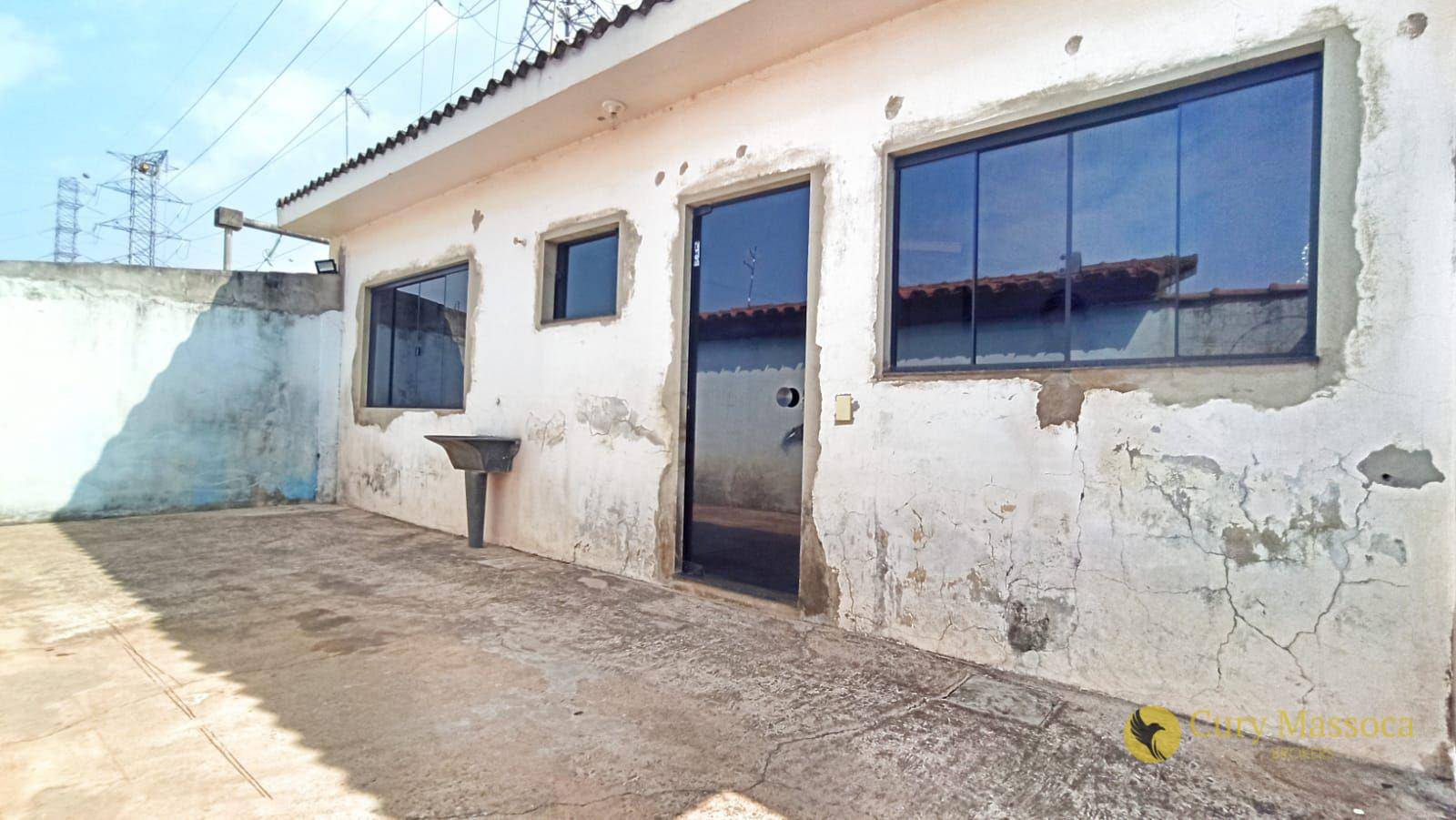 Casa à venda com 5 quartos, 204m² - Foto 24