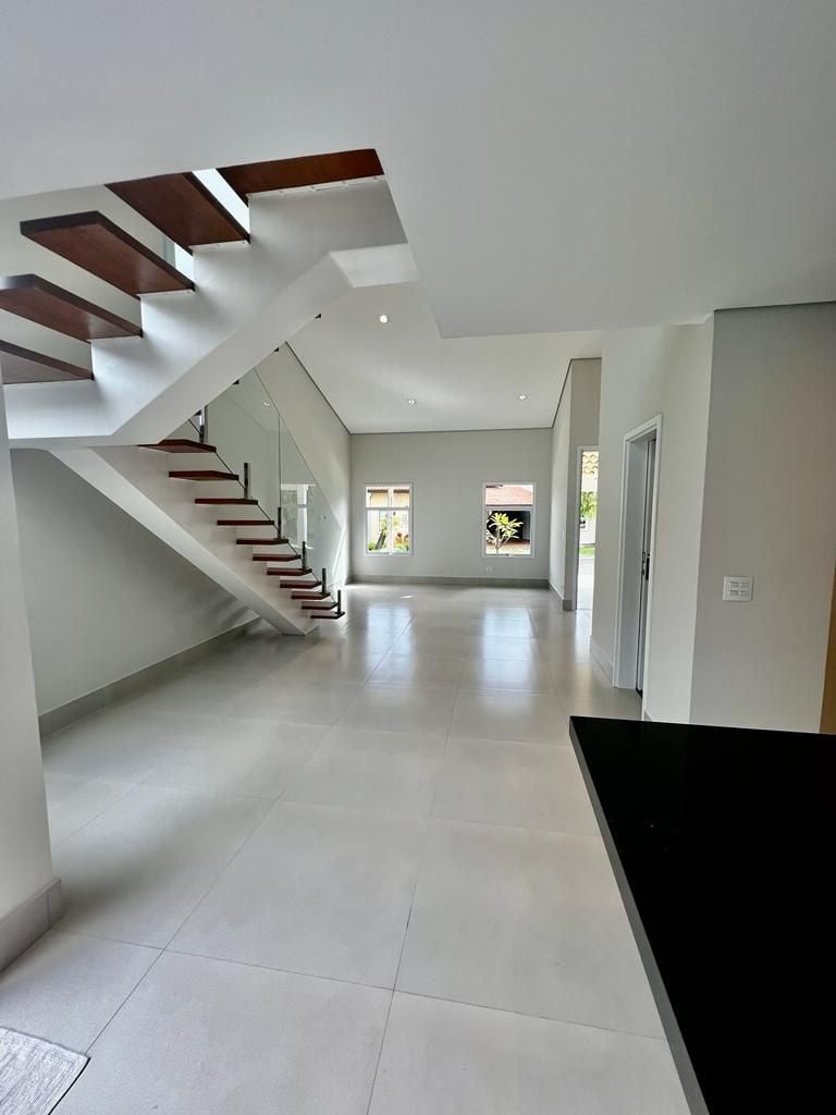 Casa à venda com 4 quartos, 367m² - Foto 8