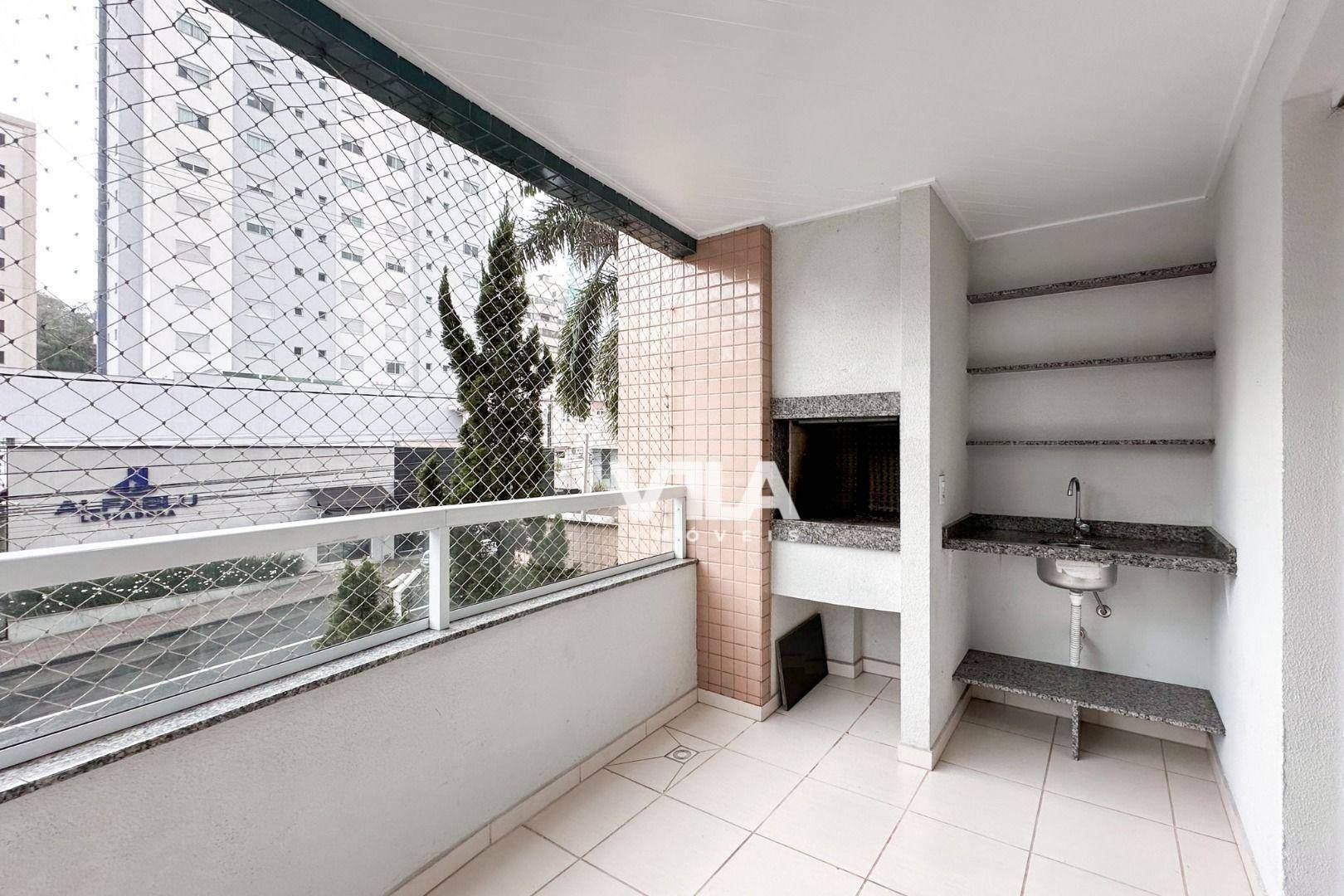 Apartamento à venda com 3 quartos, 110m² - Foto 2