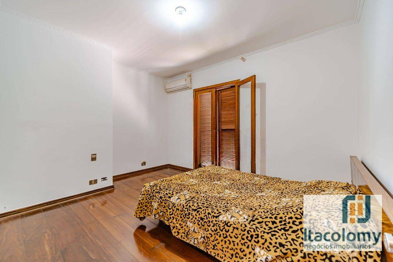 Casa de Condomínio à venda com 3 quartos, 300m² - Foto 14