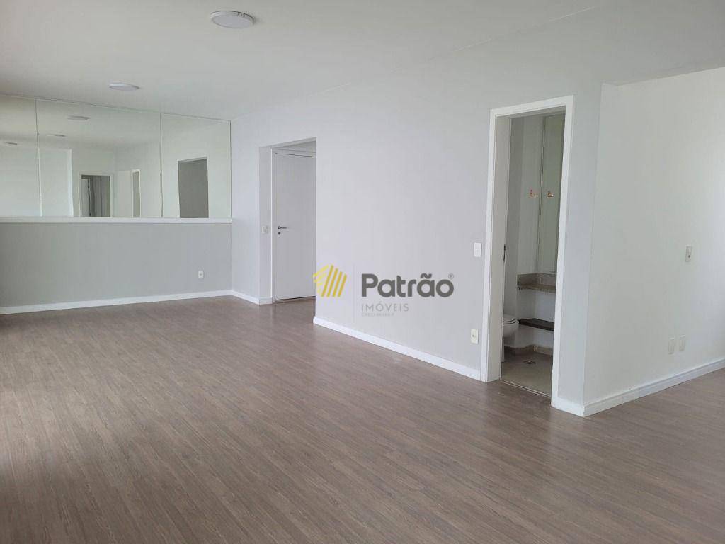 Apartamento para alugar com 3 quartos, 123m² - Foto 3