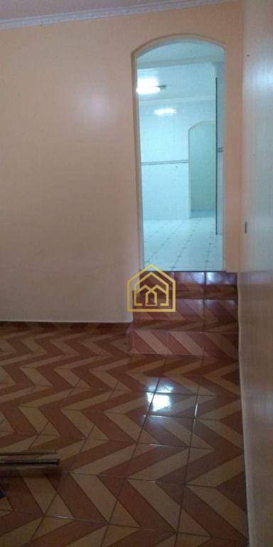 Sobrado à venda com 4 quartos, 207m² - Foto 3