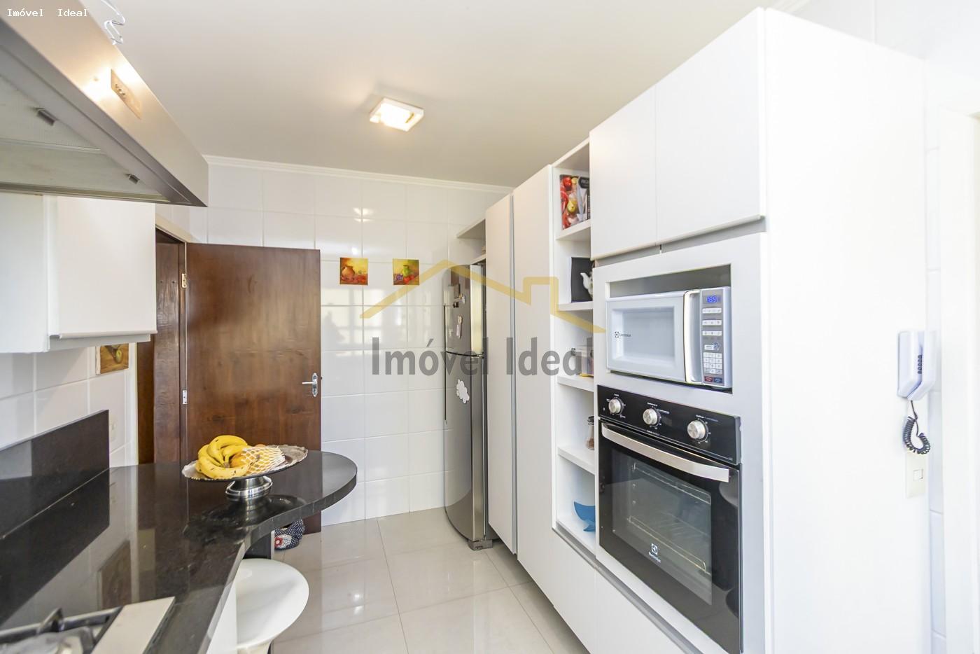 Apartamento à venda com 3 quartos, 149m² - Foto 17