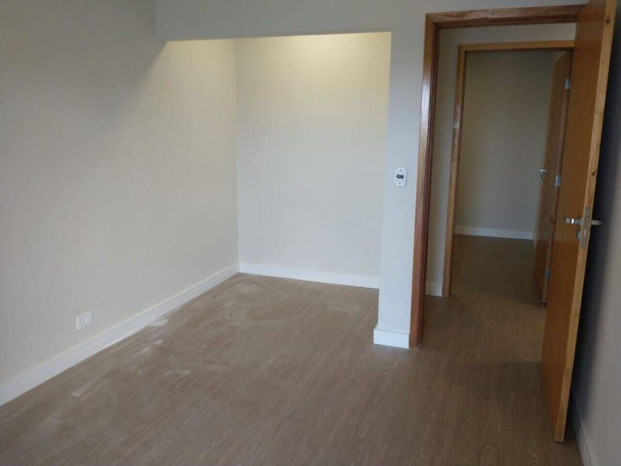 Casa à venda com 3 quartos, 240m² - Foto 11