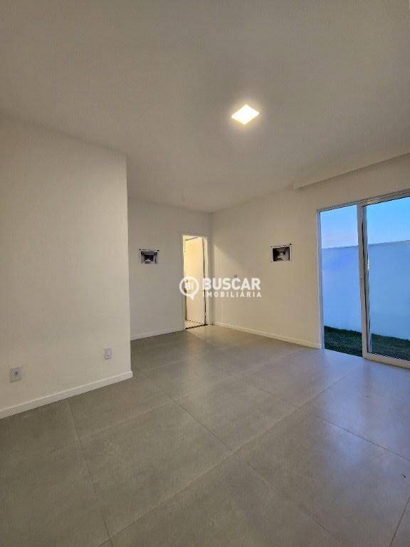 Casa de Condomínio à venda com 3 quartos, 210m² - Foto 10