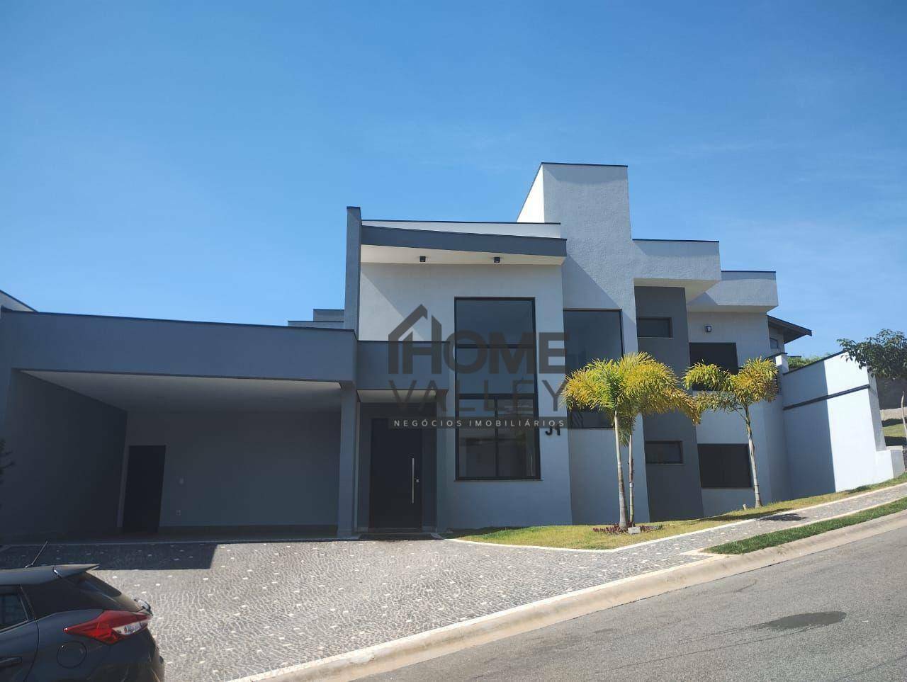 Casa de Condomínio à venda com 3 quartos, 208m² - Foto 2