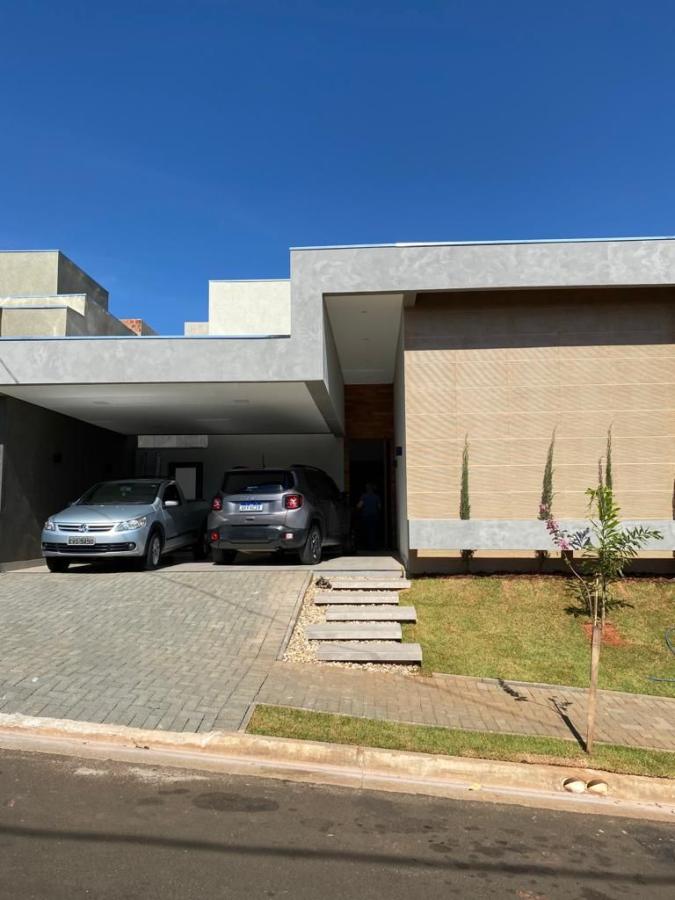Casa à venda com 3 quartos, 168m² - Foto 2