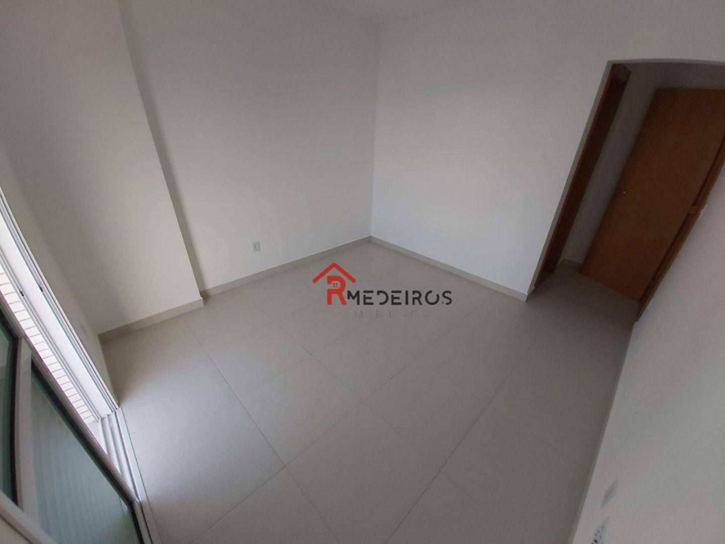 Apartamento à venda com 3 quartos, 121m² - Foto 12