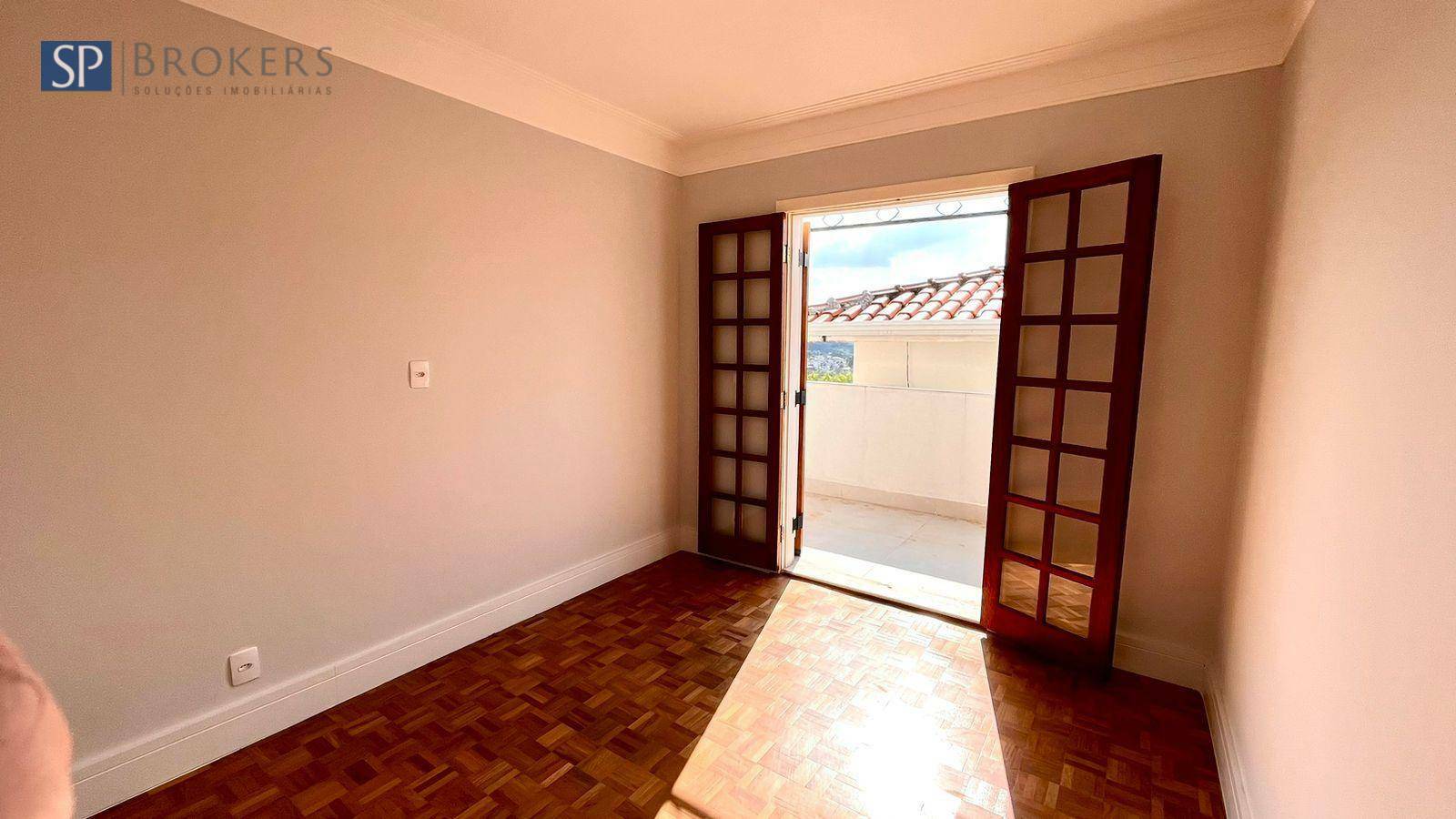 Casa de Condomínio à venda com 5 quartos, 360m² - Foto 57