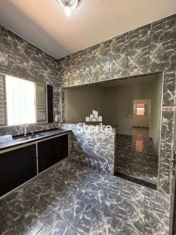 Casa, 5 quartos, 130 m² - Foto 2