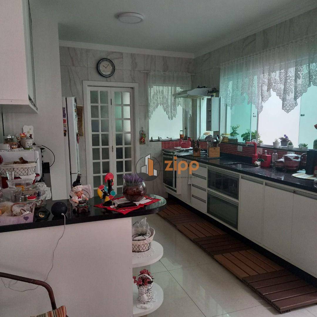 Sobrado à venda com 3 quartos, 210m² - Foto 28
