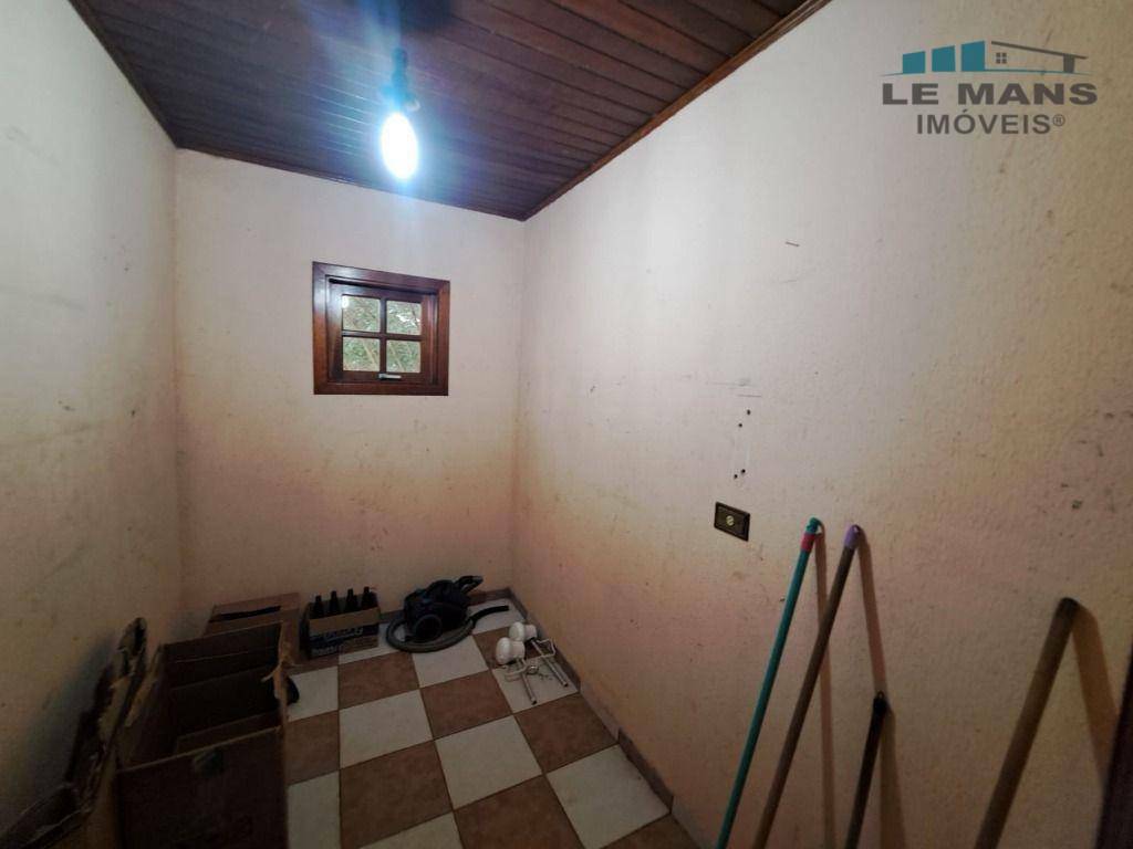 Chácara à venda e aluguel com 6 quartos, 750m² - Foto 8