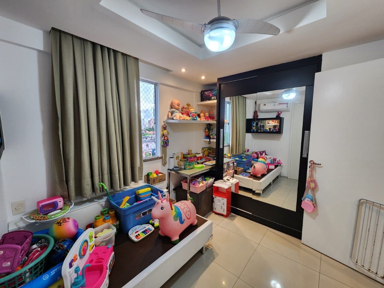 Apartamento à venda com 3 quartos, 170m² - Foto 23