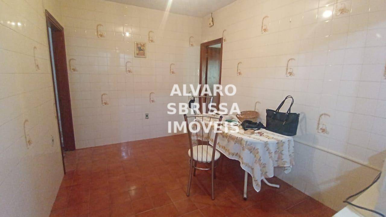 Casa à venda com 2 quartos, 90m² - Foto 6