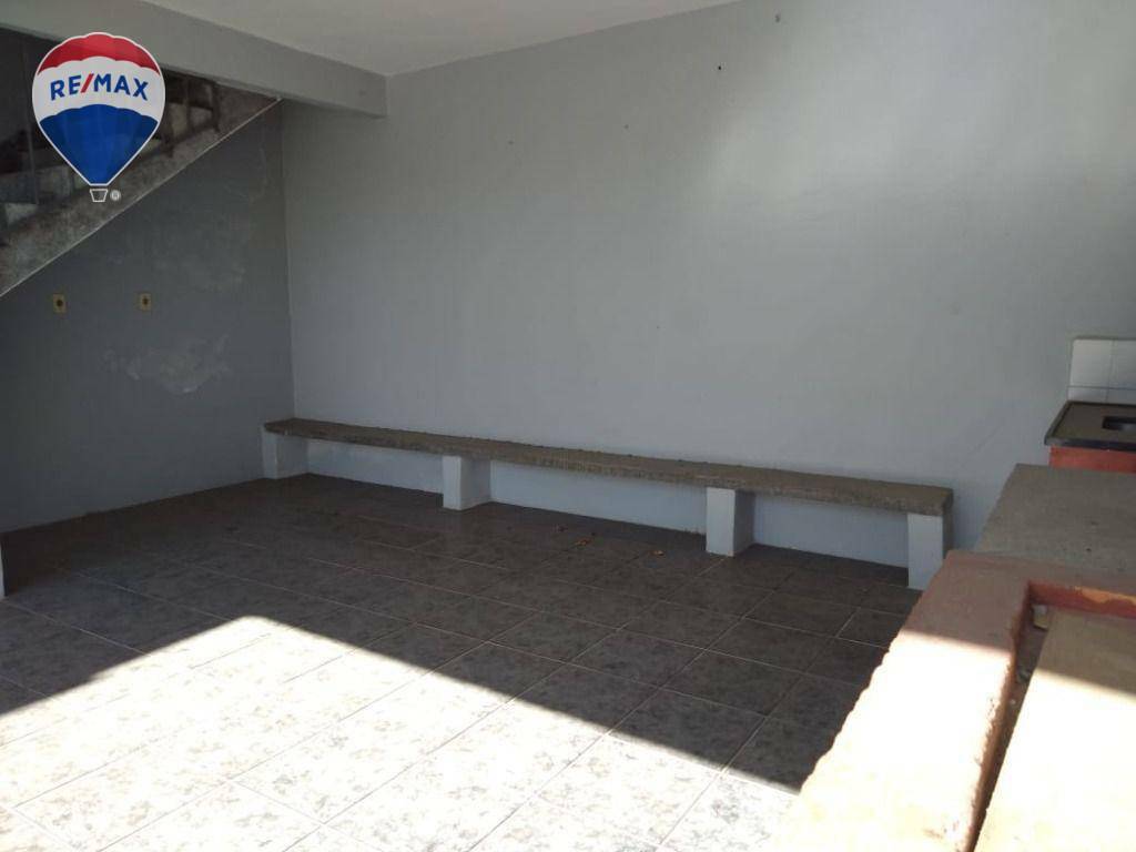 Casa à venda e aluguel com 3 quartos, 250m² - Foto 22