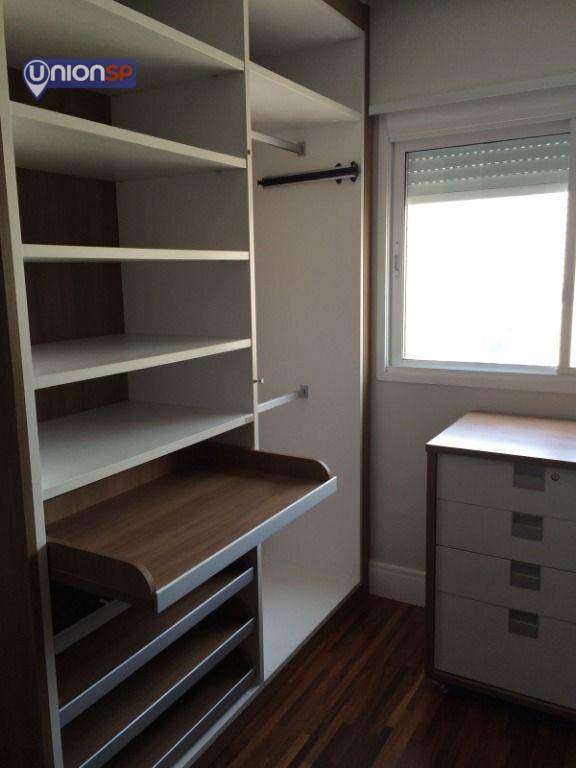 Apartamento à venda com 3 quartos, 200m² - Foto 17