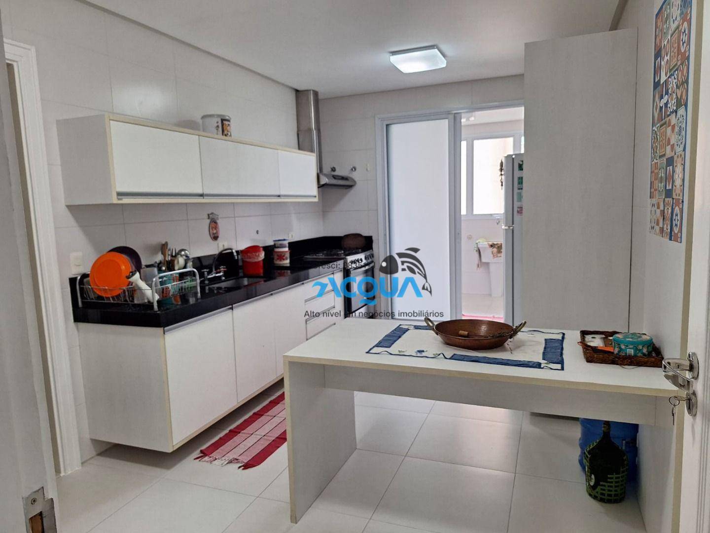 Apartamento à venda com 3 quartos, 170m² - Foto 6