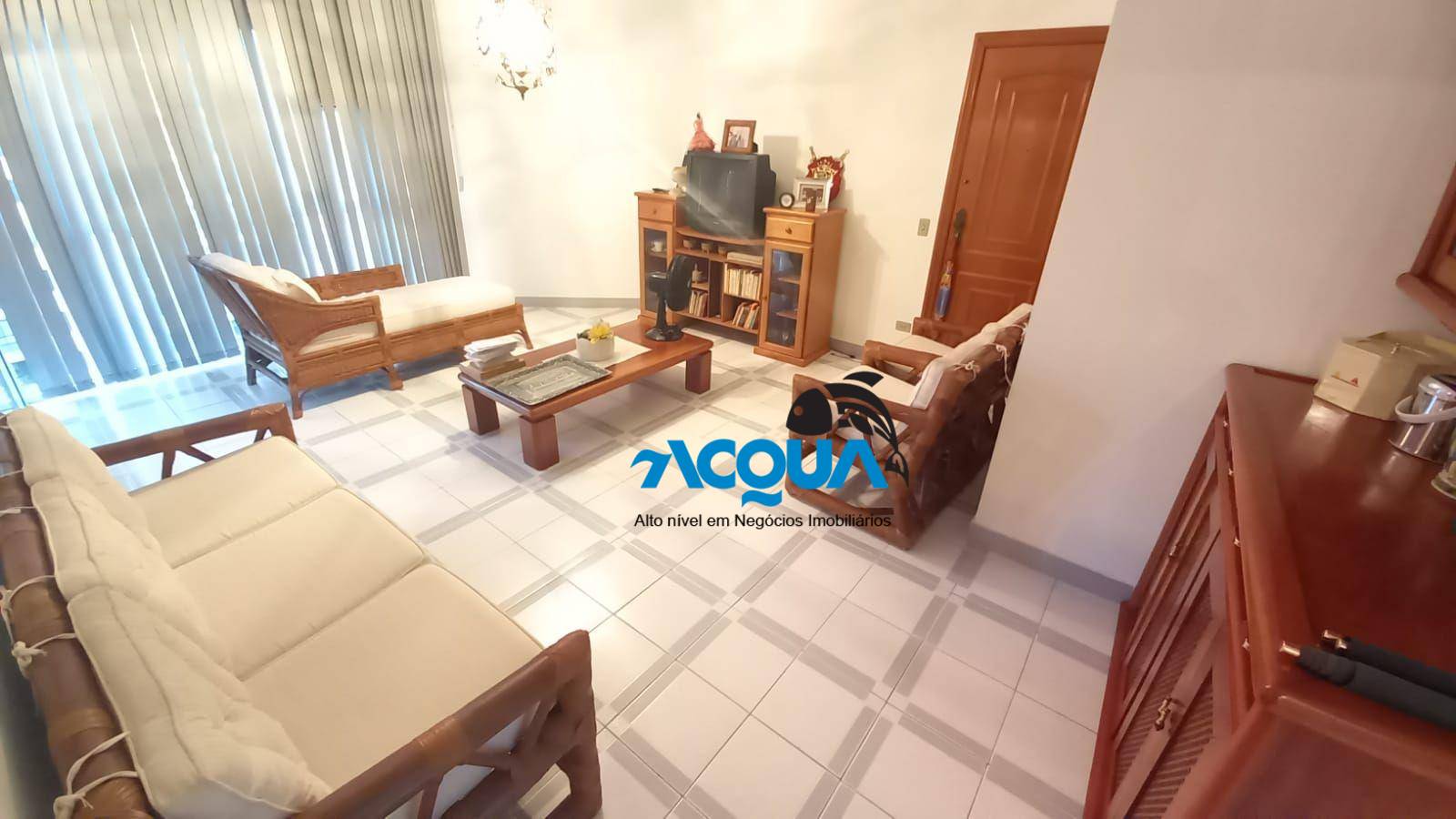 Apartamento à venda com 3 quartos, 100m² - Foto 2