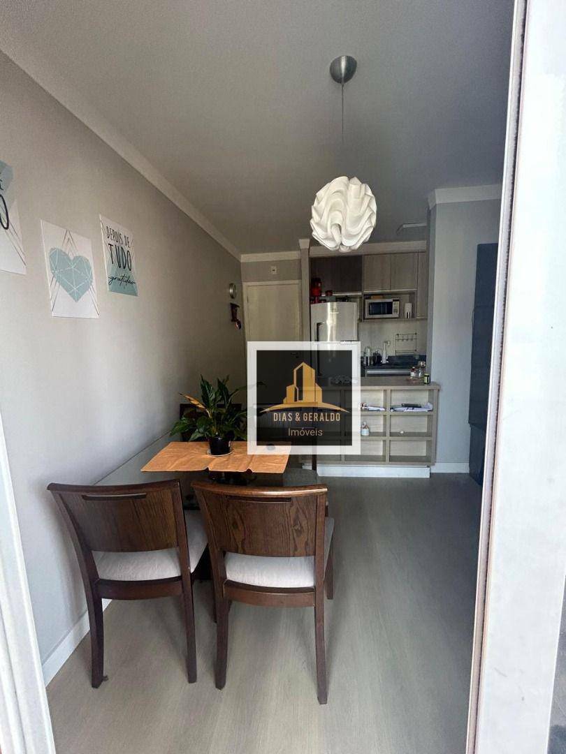 Apartamento à venda com 2 quartos, 53m² - Foto 9