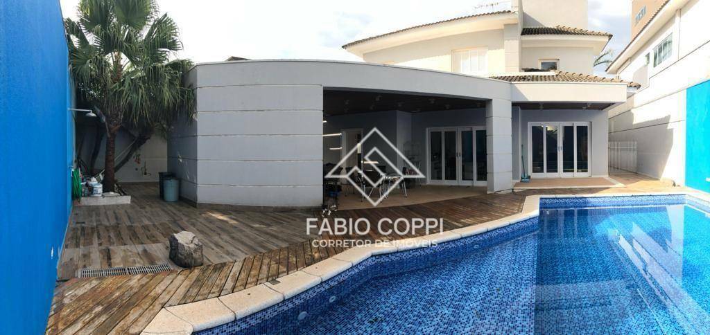 Casa de Condomínio à venda com 3 quartos, 390m² - Foto 2