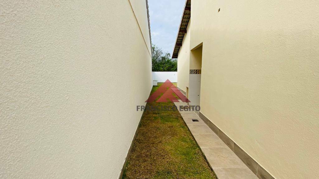 Casa à venda com 2 quartos, 69m² - Foto 16