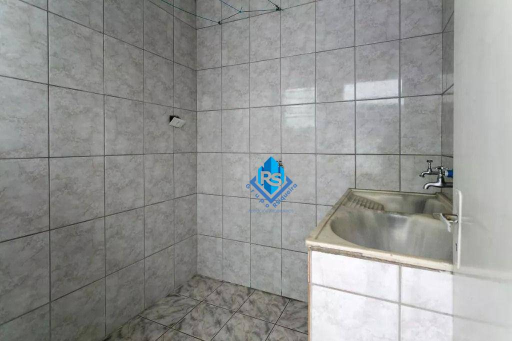 Sobrado à venda e aluguel com 3 quartos, 235m² - Foto 32