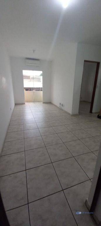 Apartamento à venda com 2 quartos, 70m² - Foto 9