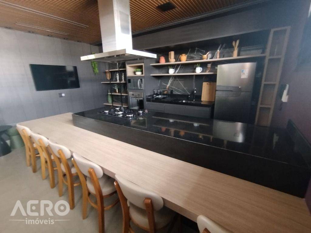 Apartamento para alugar com 2 quartos, 73m² - Foto 10