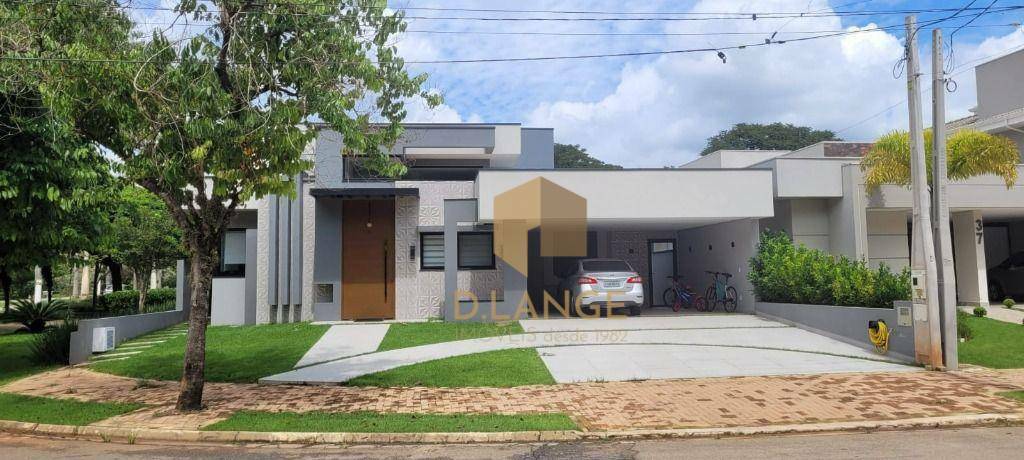 Casa de Condomínio à venda com 3 quartos, 220m² - Foto 1