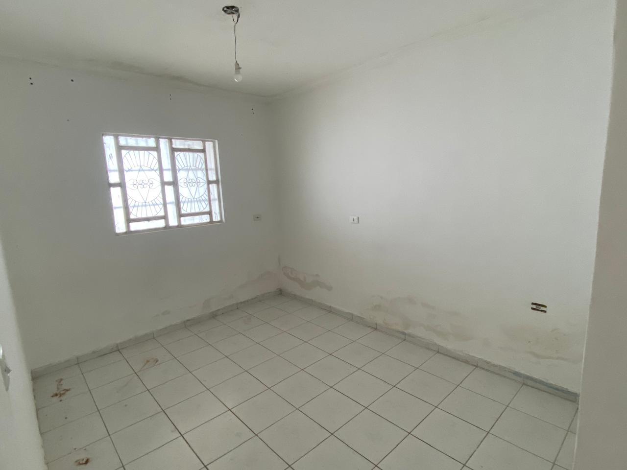 Casa à venda com 3 quartos, 90m² - Foto 5