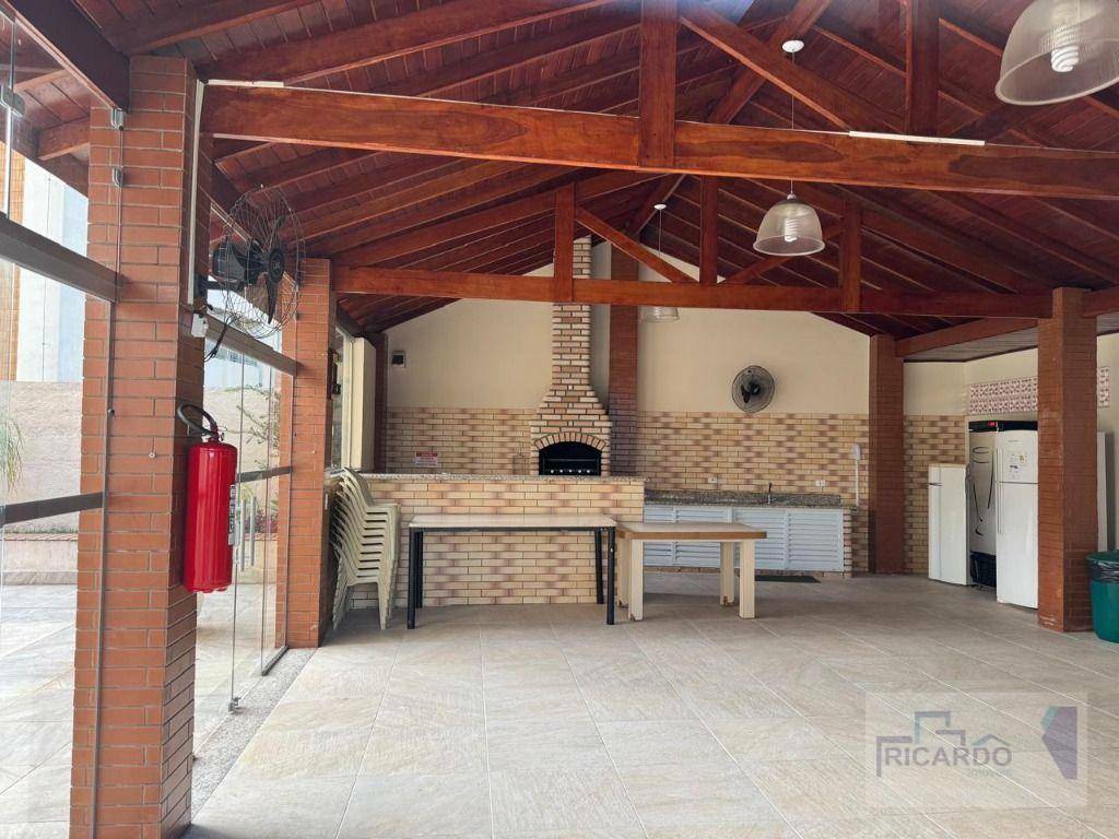 Apartamento para alugar com 3 quartos, 90m² - Foto 39