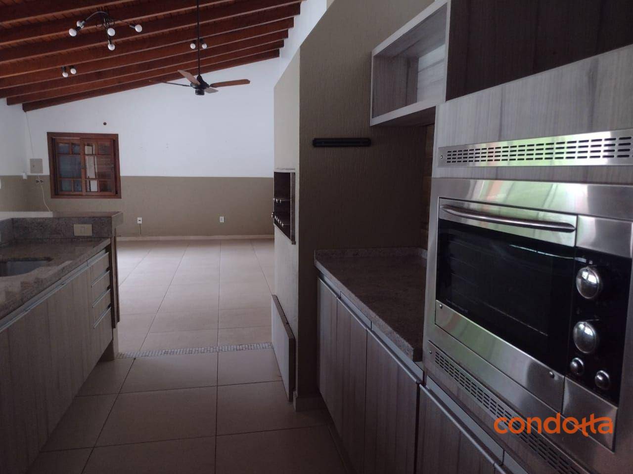 Casa para alugar com 3 quartos, 200m² - Foto 24