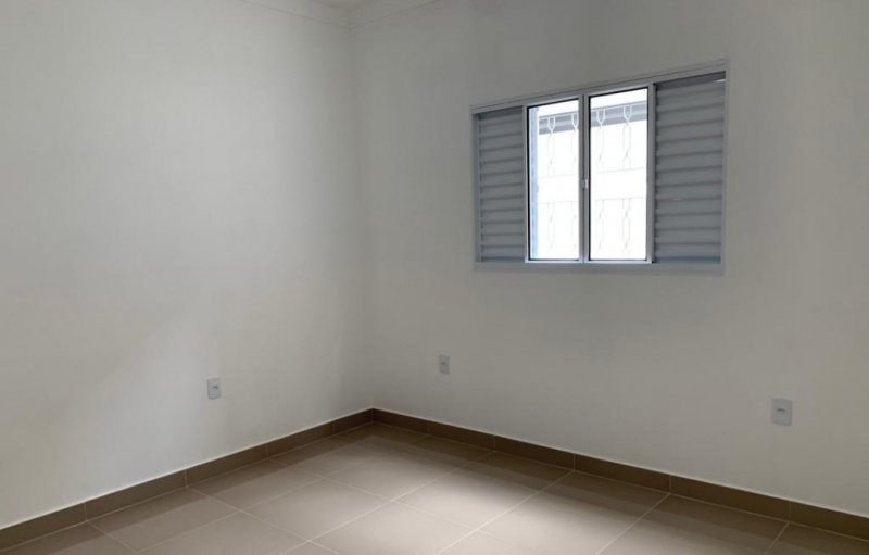 Casa à venda com 2 quartos, 80m² - Foto 15