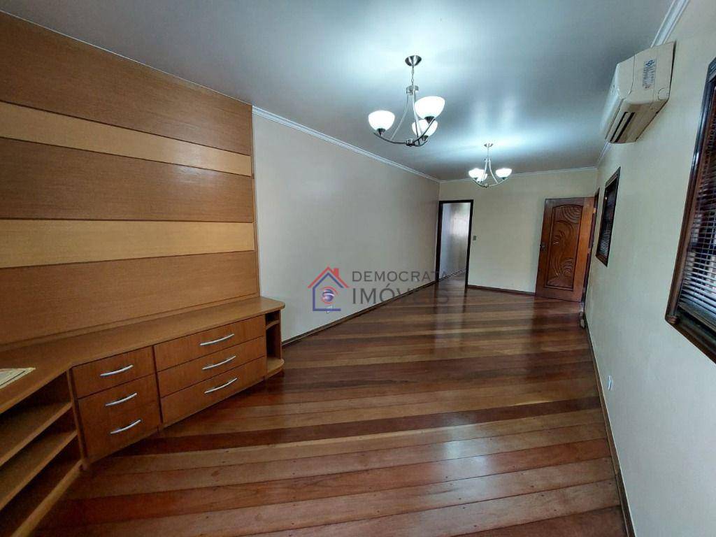 Sobrado à venda com 3 quartos, 202m² - Foto 2