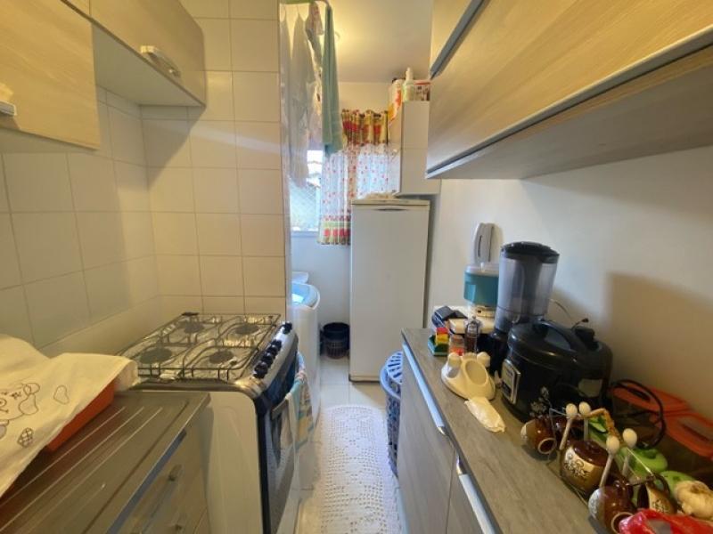 Apartamento à venda com 2 quartos, 77m² - Foto 5