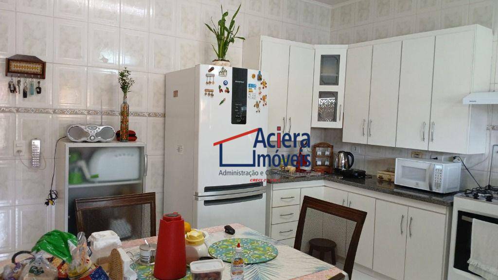 Casa de Condomínio à venda com 3 quartos, 217m² - Foto 22