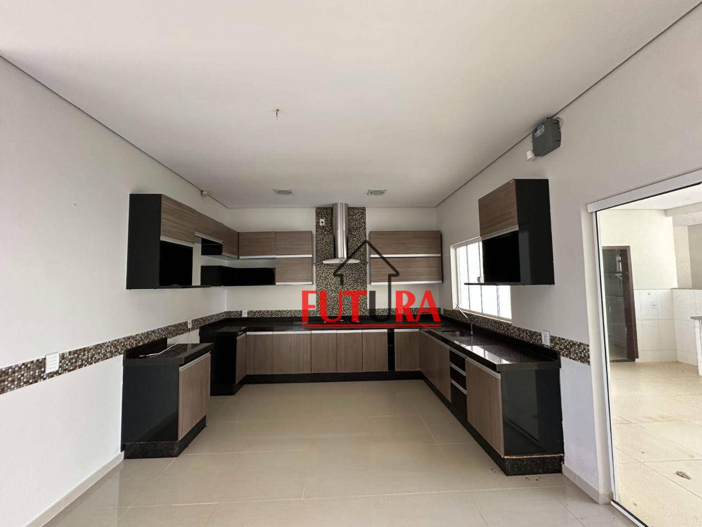 Casa à venda e aluguel com 3 quartos, 160m² - Foto 6