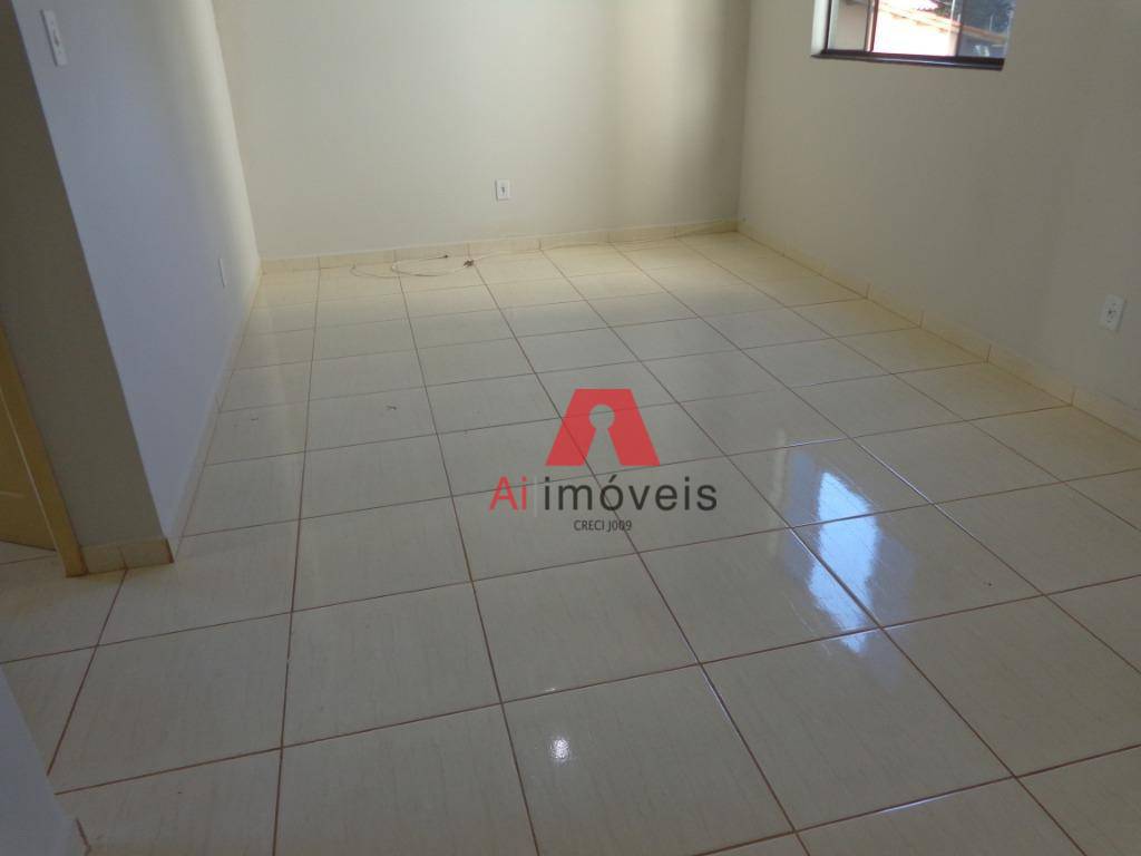 Apartamento para alugar com 2 quartos, 70m² - Foto 4