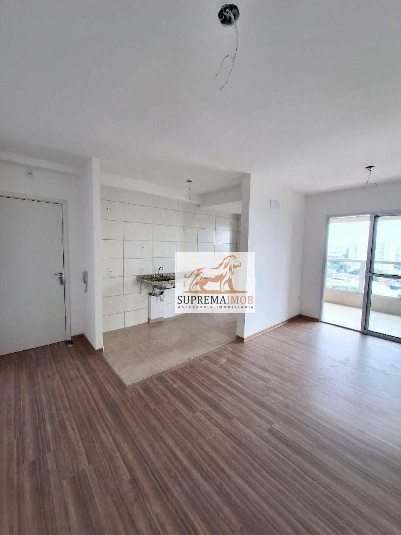 Apartamento à venda com 2 quartos, 62m² - Foto 2