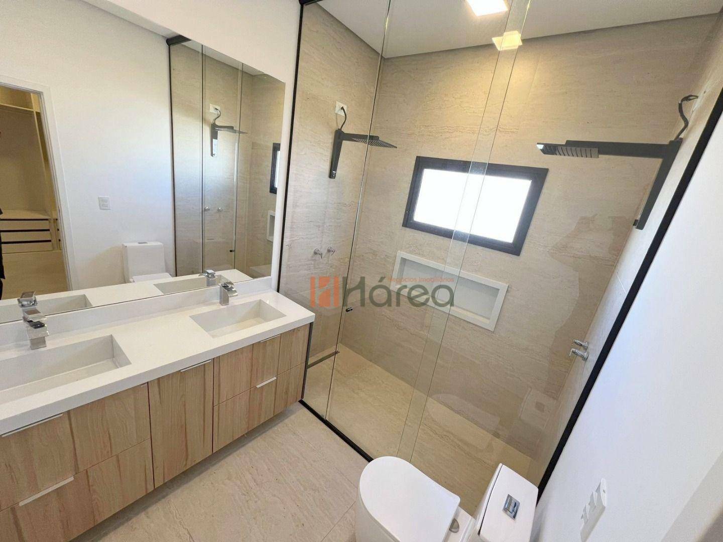 Casa de Condomínio para alugar com 4 quartos, 250m² - Foto 16
