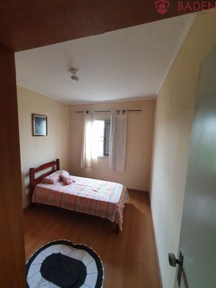 Apartamento à venda com 2 quartos, 62m² - Foto 2