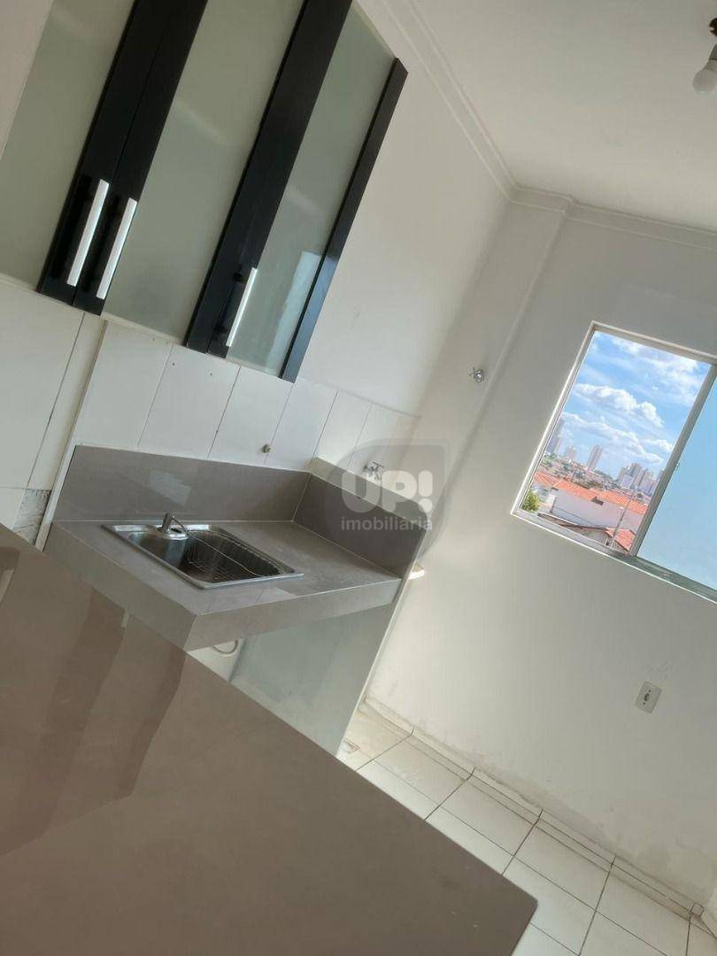 Apartamento à venda com 2 quartos, 44m² - Foto 2