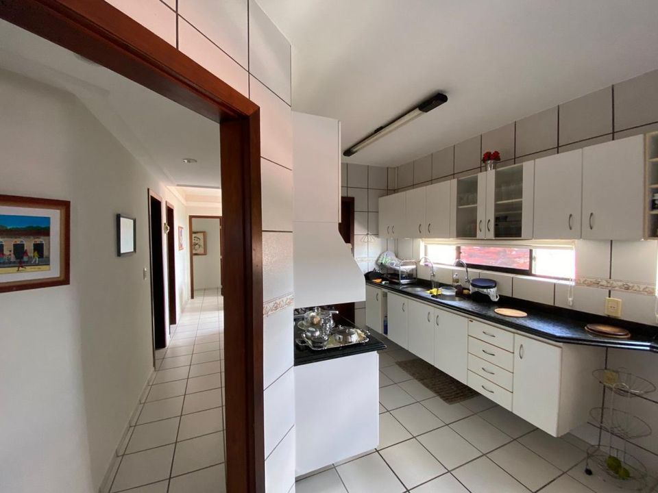 Apartamento à venda com 3 quartos, 189m² - Foto 22