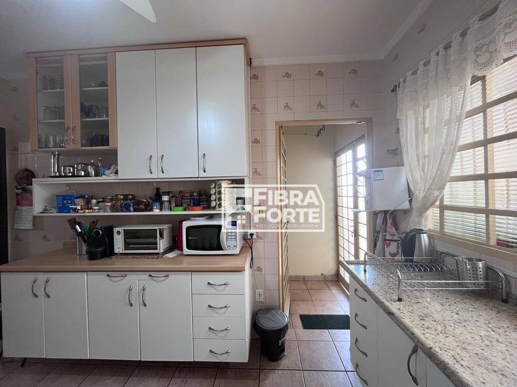 Casa à venda com 3 quartos, 179m² - Foto 19