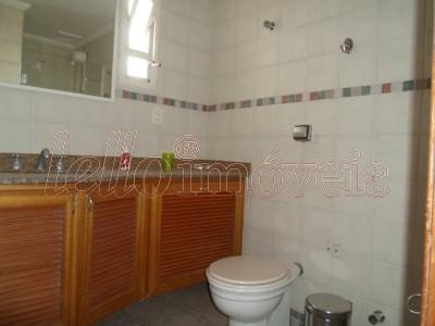 Apartamento para alugar com 3 quartos, 240m² - Foto 23