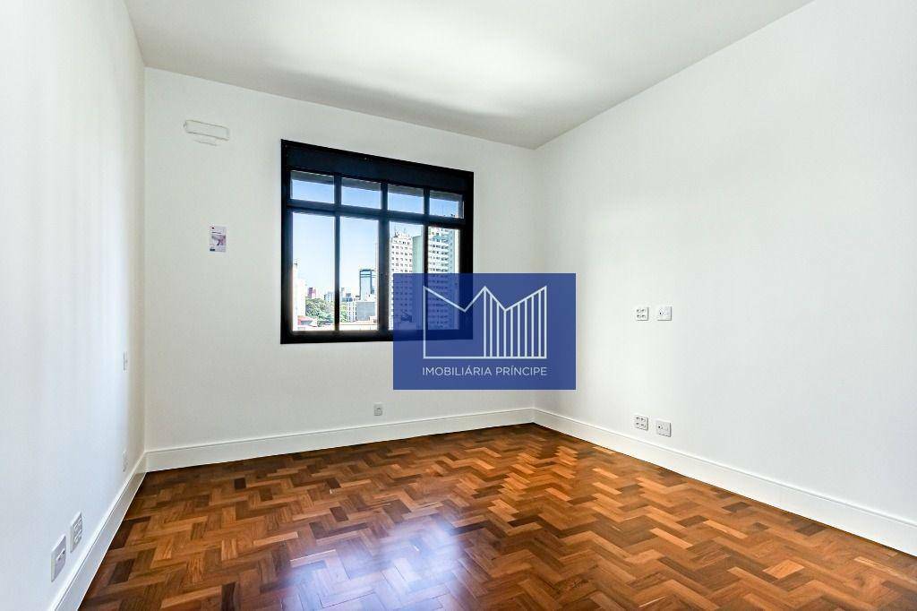 Apartamento à venda com 3 quartos, 212m² - Foto 16