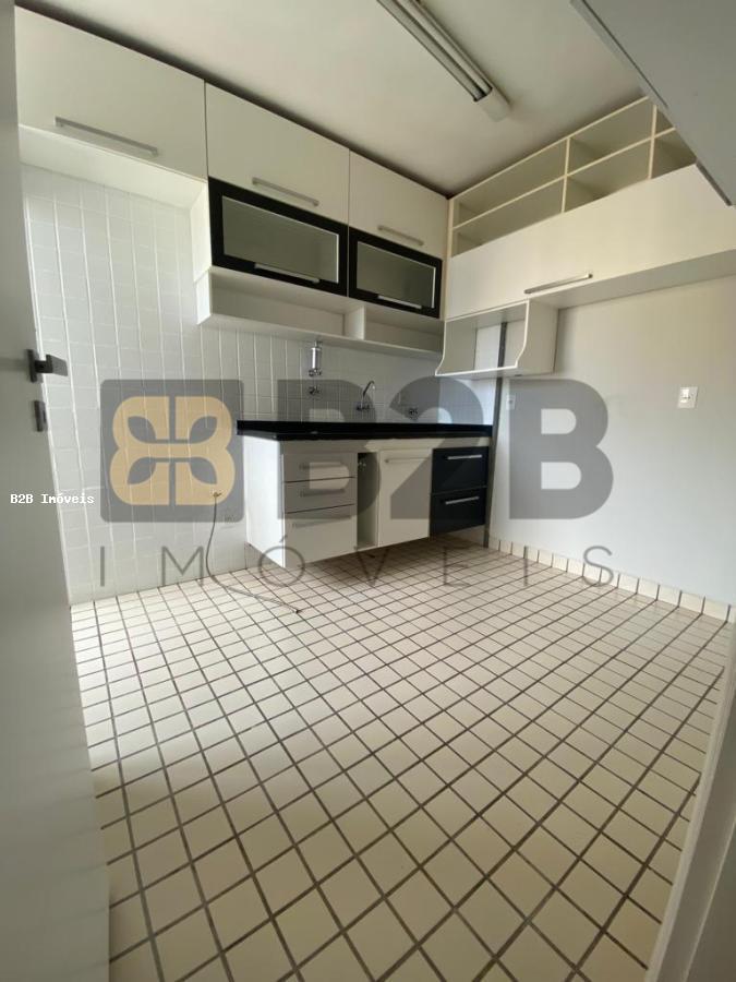 Apartamento à venda com 3 quartos, 90m² - Foto 2