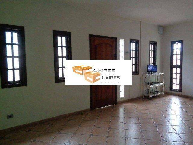 Casa à venda com 4 quartos, 250m² - Foto 4