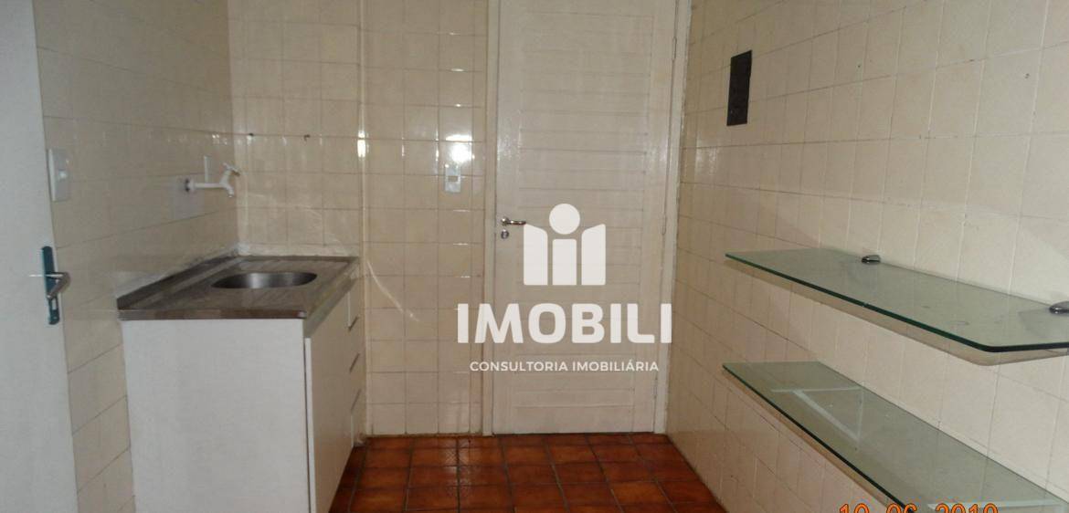 Apartamento à venda com 3 quartos, 76m² - Foto 19