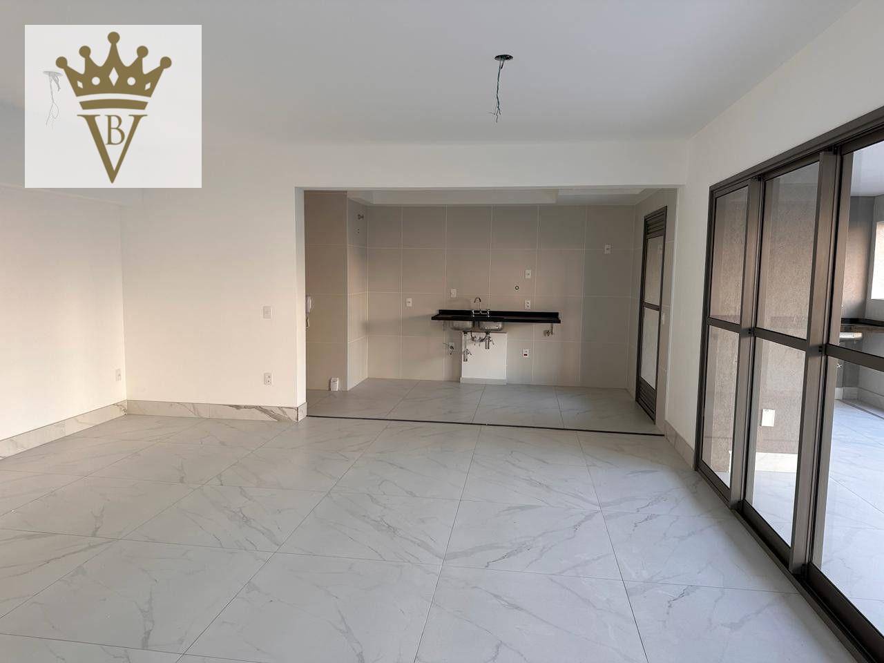 Apartamento à venda com 4 quartos, 156m² - Foto 18